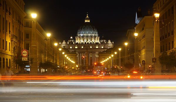 Sekretarz stanu w Watykanie: niebezpieczeństwo nadużycia władzy w Kurii