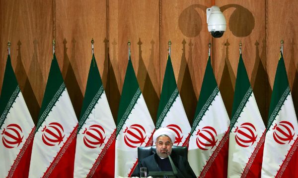 Iran: tysiące ludzi świętuje 35. rocznicę rewolucji islamskiej