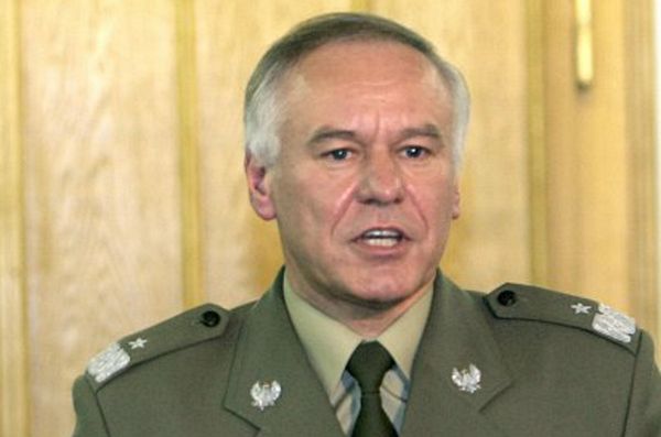 Były szef WSI: w 2004 r. planowano ataki terrorystyczne na Polskę