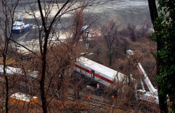 Maszynista pociągu, który wykoleił się w Nowym Jorku, zasnął przed katastrofą