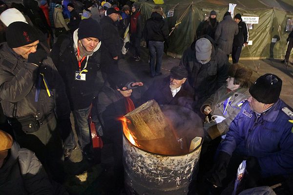 Majdan do Janukowycza: albo stowarzyszenie, albo stracisz władzę!