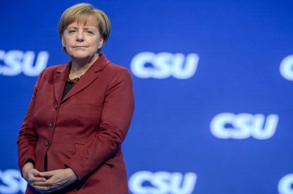 Merkel odrzuca postulat CSU ograniczenia liczby uchodźców