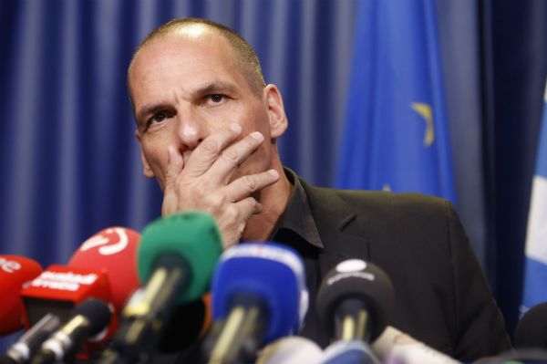Warufakis: Europa szantażuje Greków, by zagłosowali na "tak"