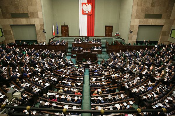 Trzydniowe posiedzenie sejmu. Prace nad wydatkami na obronność