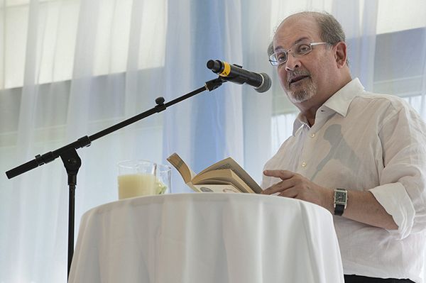 Salman Rushdie: satyra może dotyczyć religii