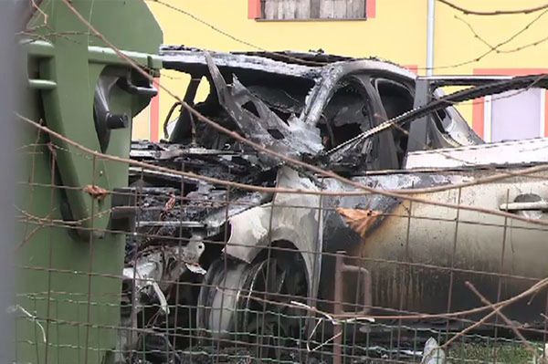 Osiem samochodów podpalonych w Gdańsku i Borkowie