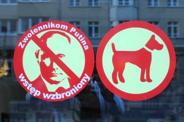 Zakaz wstępu zwolennikom Putina? "Nie mam zamiaru zdejmować znaku"