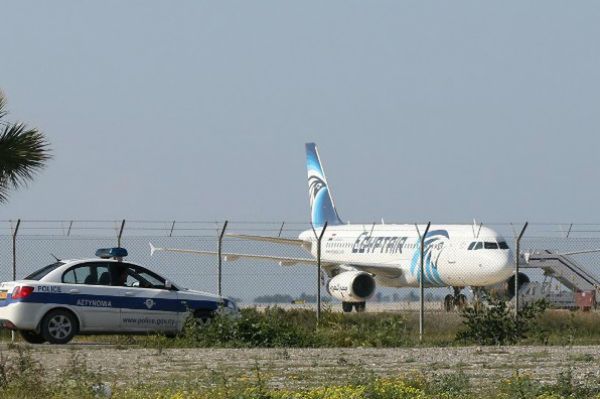 Ściągnięto dane z rejestratora parametrów lotu airbusa EgyptAir