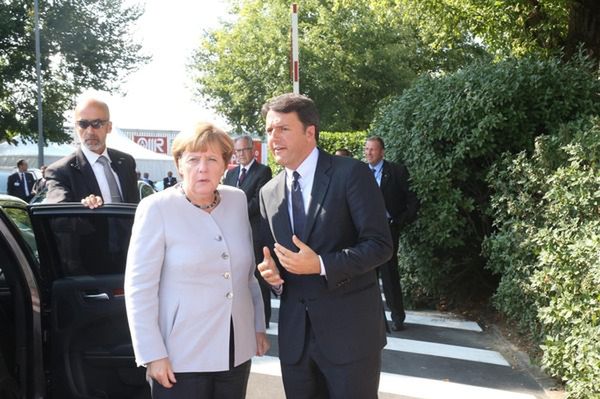 Merkel i Renzi deklarują współpracę w rozwiązywaniu problemu uchodźców