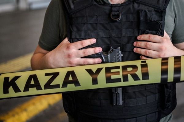 Turecka policja weszła do redakcji kurdyjskojęzycznej gazety "Azadiya Welat"