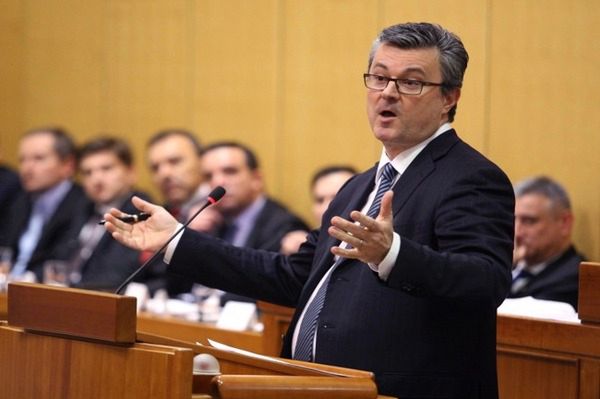 Parlament Chorwacji zaaprobował rząd premiera Oreszkovicia