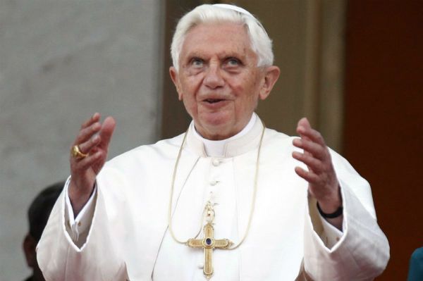 Papież Benedykt XVI i jego pontyfikat w cieniu kontrowersji