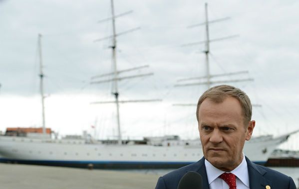 Tusk: sprawa słów Obamy o "polskim obozie śmierci" może nam pomóc