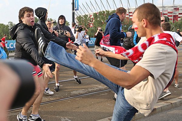 Hanna Gronkiewicz-Waltz przeprasza gości Euro 2012 za zamieszki w Warszawie