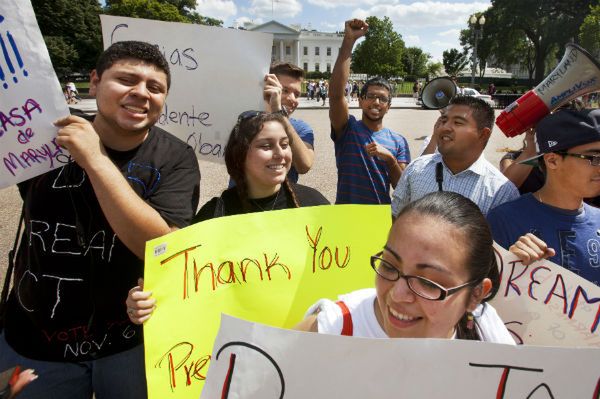 Administracja USA wstrzymuje deportację młodych nielegalnych imigrantów