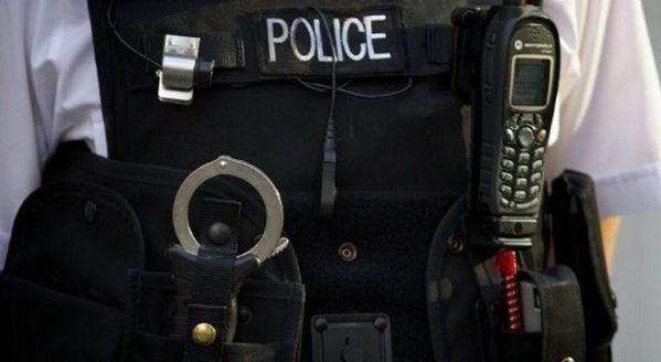 Brytyjska policja zatrzymała cztery osoby pod zarzutem terroryzmu