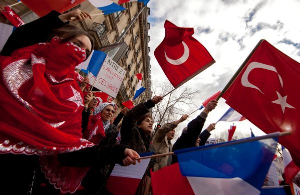 "Nie można negować ludobójstwa Ormian przez Turcję"