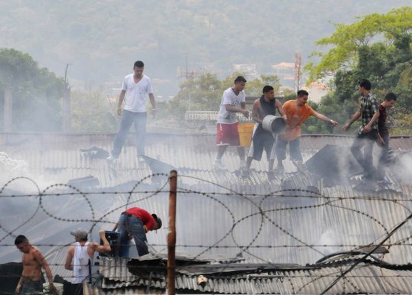 13 ofiar pożaru i zamieszek w więzieniu w Hondurasie