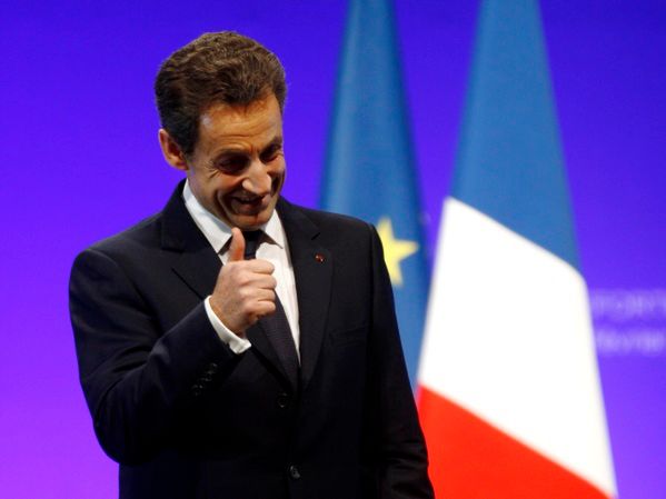 Sarkozy: on kłamie i osłabia Francję