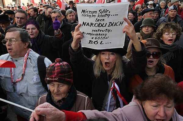 Znany dziennikarz porównuje Szczekociny do Smoleńska