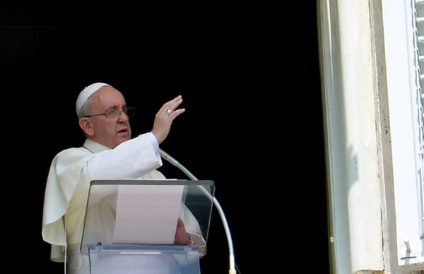 Papież modli się za ofiary powodzi na Bałkanach