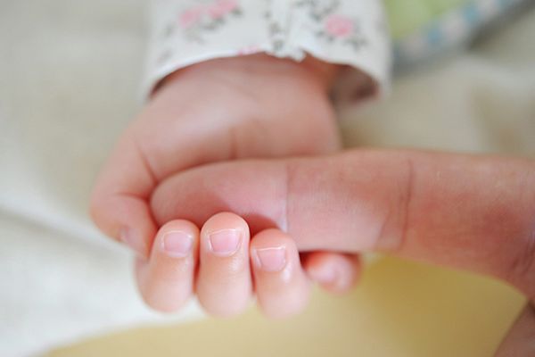 Roczny urlop po urodzeniu dziecka. Sejm uchwalił nowelizację