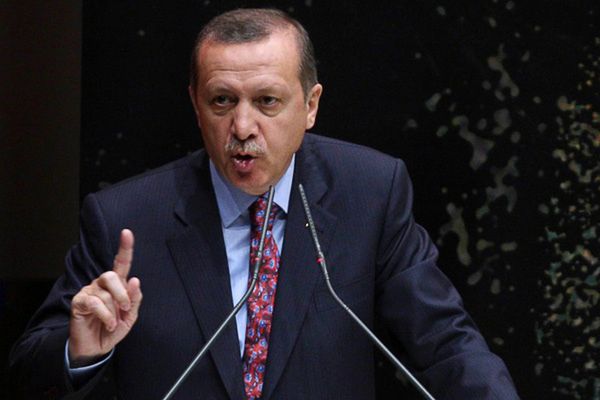 Turcja: premier Recep Tayyip Erdogan grozi manifestującym w Stambule