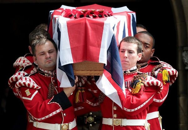 Pogrzeb brytyjskiego żołnierza - ofiary brutalnego ataku w Londynie