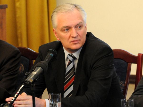 Minister Jarosław Gowin bierze się za kiepskich biegłych