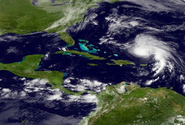 Tropikalny sztorm "Sandy" zagraża Jamajce, Kubie i Haiti