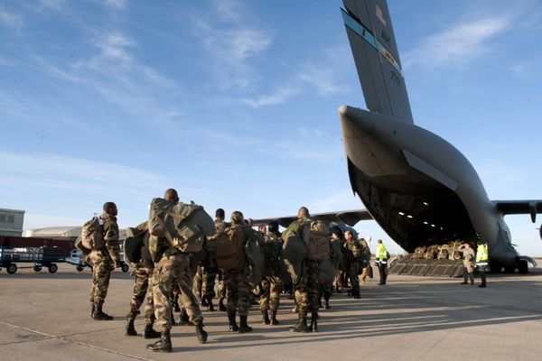 Francja: budżet obronny nie będzie uszczuplony, ale armię czeka redukcja