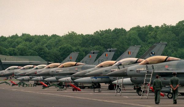 Belgia przyłącza się do wojny z Państwem Islamskim. Szykuje myśliwce F-16