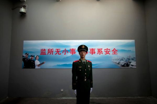 Xinhua ujawnia przypadki stosowania tortur przez chińską policję