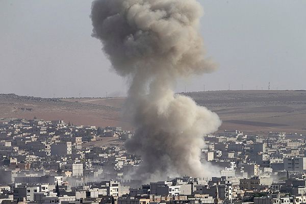 Barack Obama "głęboko zaniepokojony" szturmem Państwa Islamskiego na Kobane