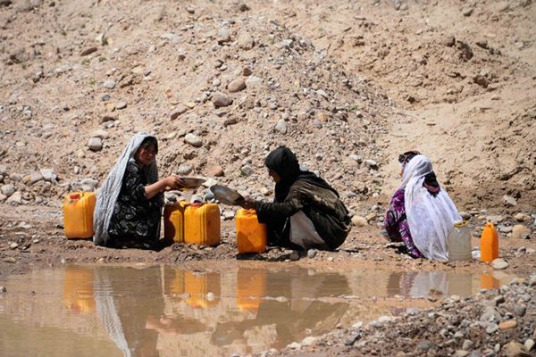 Liczba ofiar śmiertelnych powodzi w Afganistanie wzrosła do 81