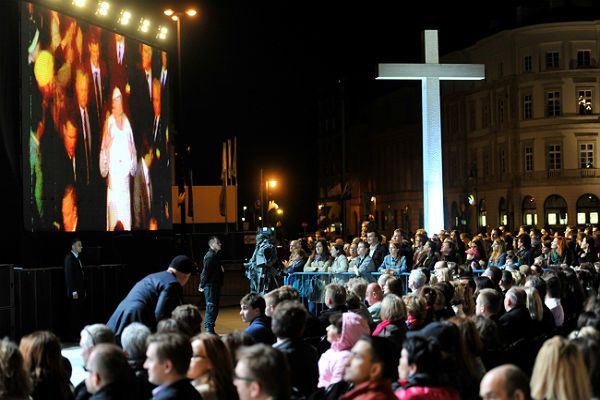 W Warszawie koncert dziękczynny dla Jana Pawła II "Nie lękajcie się iść pod prąd"