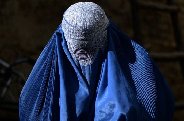 Zgwałcona Afganka podpaliła męża - nie stanął w jej obronie