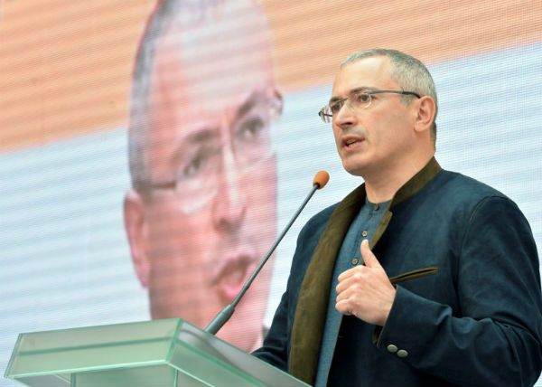Michaił Chodorkowski przerywa polityczne milczenie i rzuca wyzwanie Putinowi