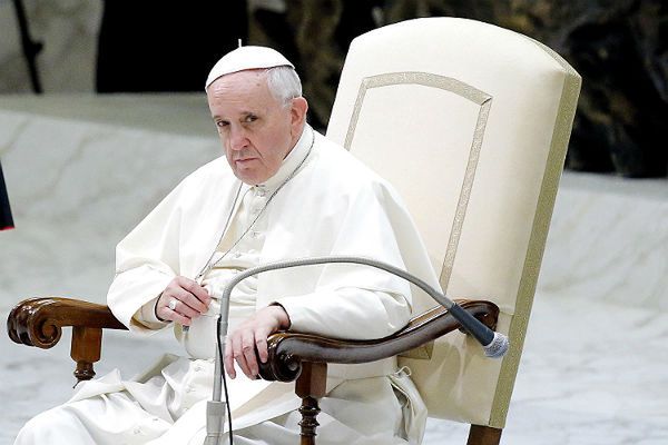Szimon Peres proponuje papieżowi Franciszkowi utworzenie "ONZ religii"