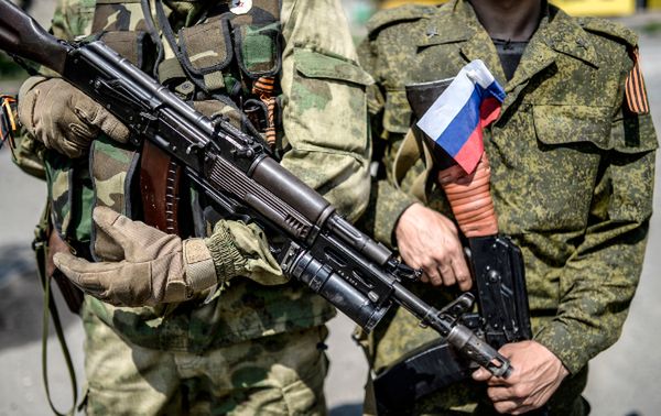 Chuck Hagel: gromadzenie przez Rosję sił na granicy zwiększa ryzyko inwazji