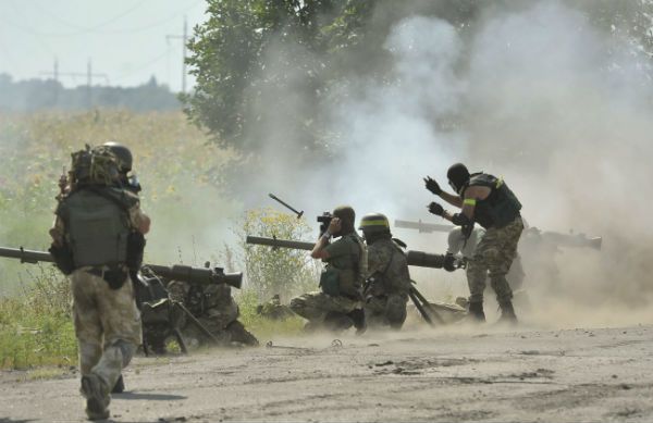 Wojska odparły atak 150 bojowników z Rosji