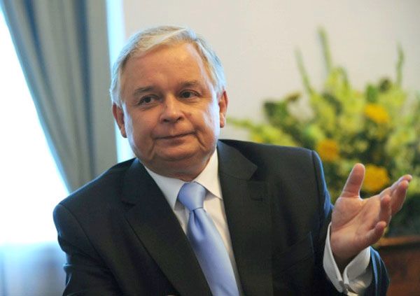 "Wprost" ujawnia nieoficjalne wypowiedzi Lecha Kaczyńskiego
