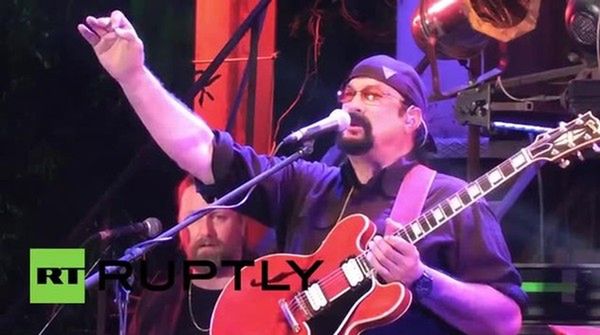 Steven Seagal zagrał koncert dla prorosyjskich separatystów