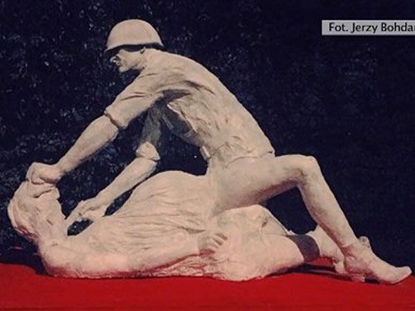 Sąd: nie będzie postępowania wobec autora rzeźby radzieckiego żołnierza
