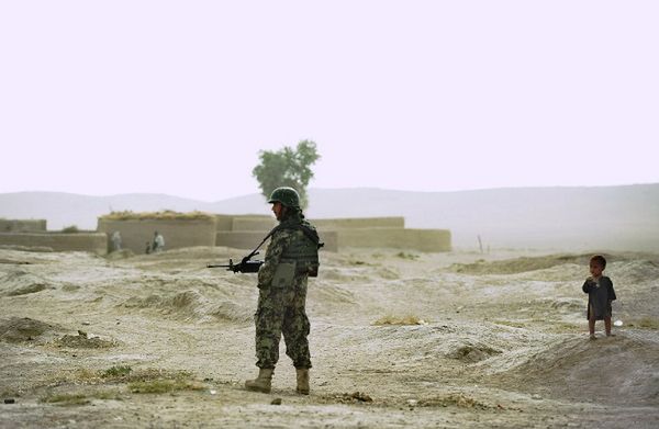 Walki armii z talibami na południu Afganistanu. Zginęło ok. 150 osób