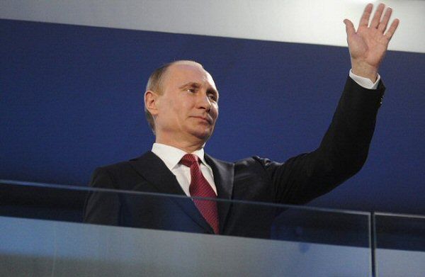 RIA: Władimir Putin podpisał dekret o uznaniu Krymu za suwerenne państwo
