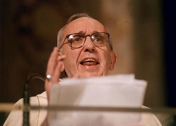 Ks. Jorge Bergoglio groził piekłem oprawcom z Argentyny w czasach junty