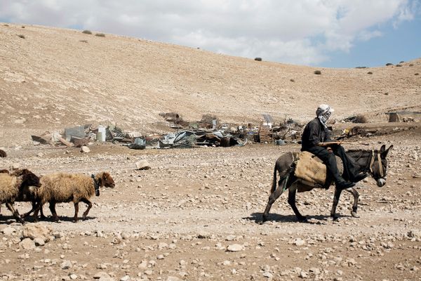 HRW: niech Izrael wstrzyma przesiedlenia mieszkańców beduińskiej osady