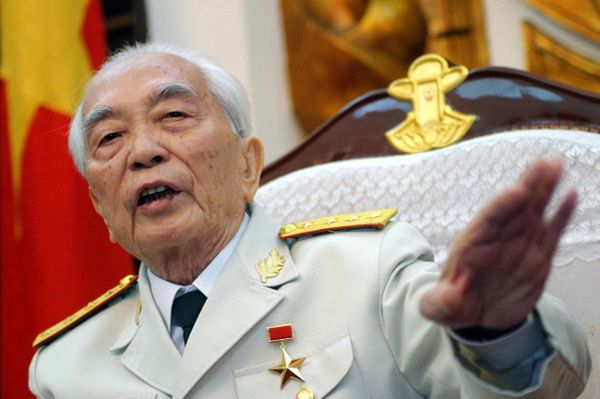 Zmarł legendarny generał Vo Nguyen Giap - pogromca sił Francji i USA