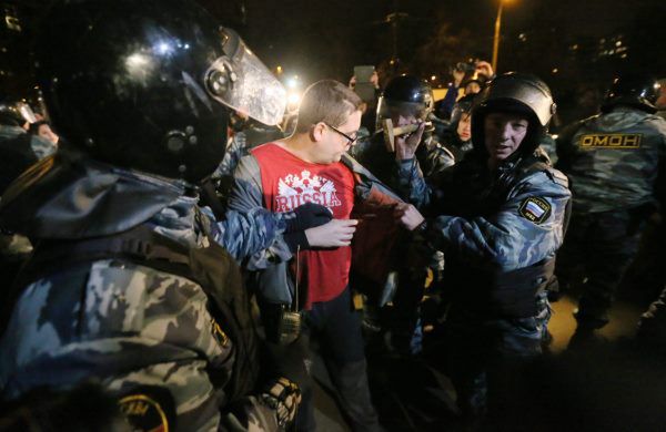 Gwałtowne zamieszki w Moskwie pod nacjonalistycznymi hasłami